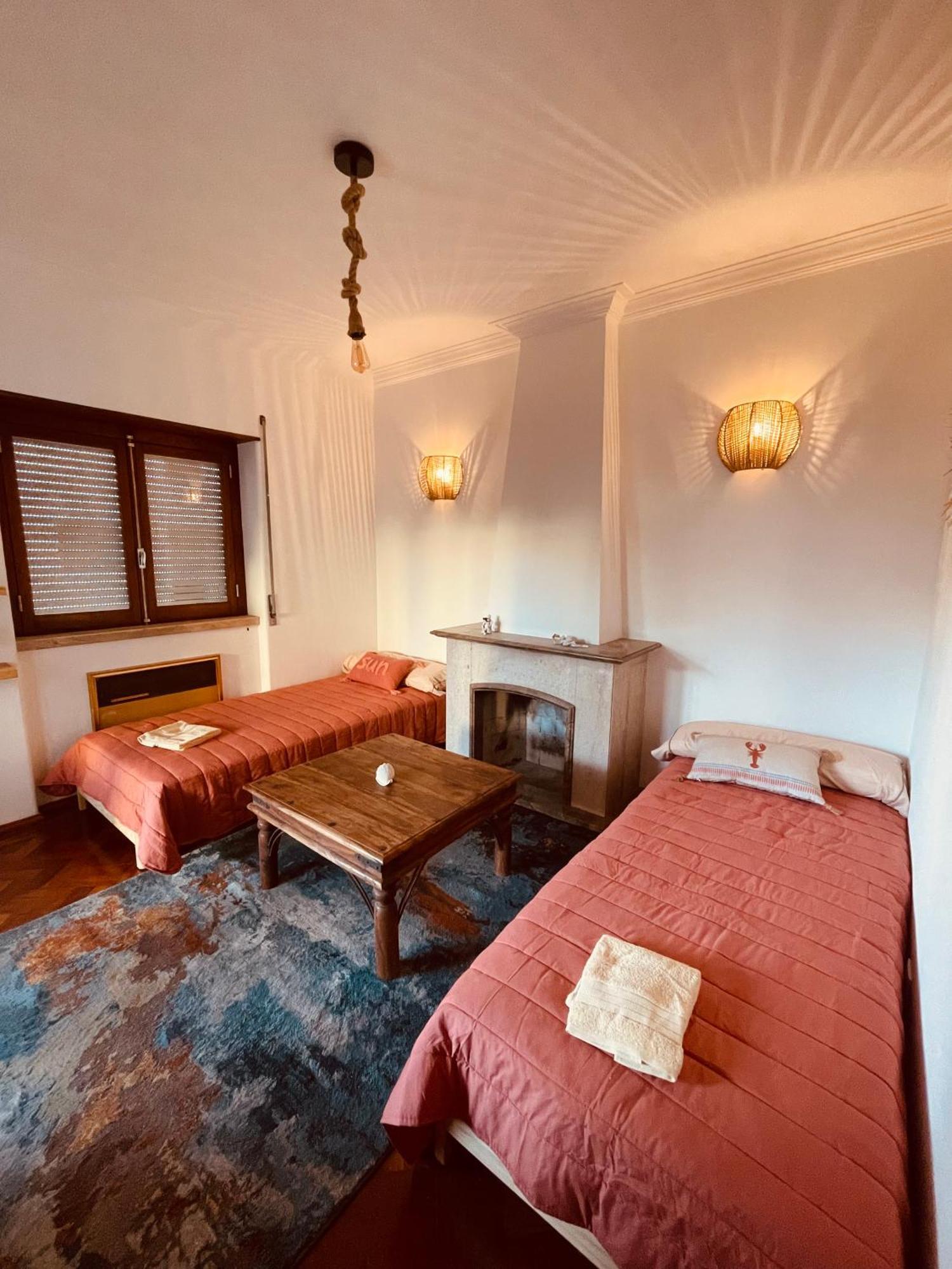 Hostel Lisbon Soul Surf Camp Віавіа Zewnętrze zdjęcie