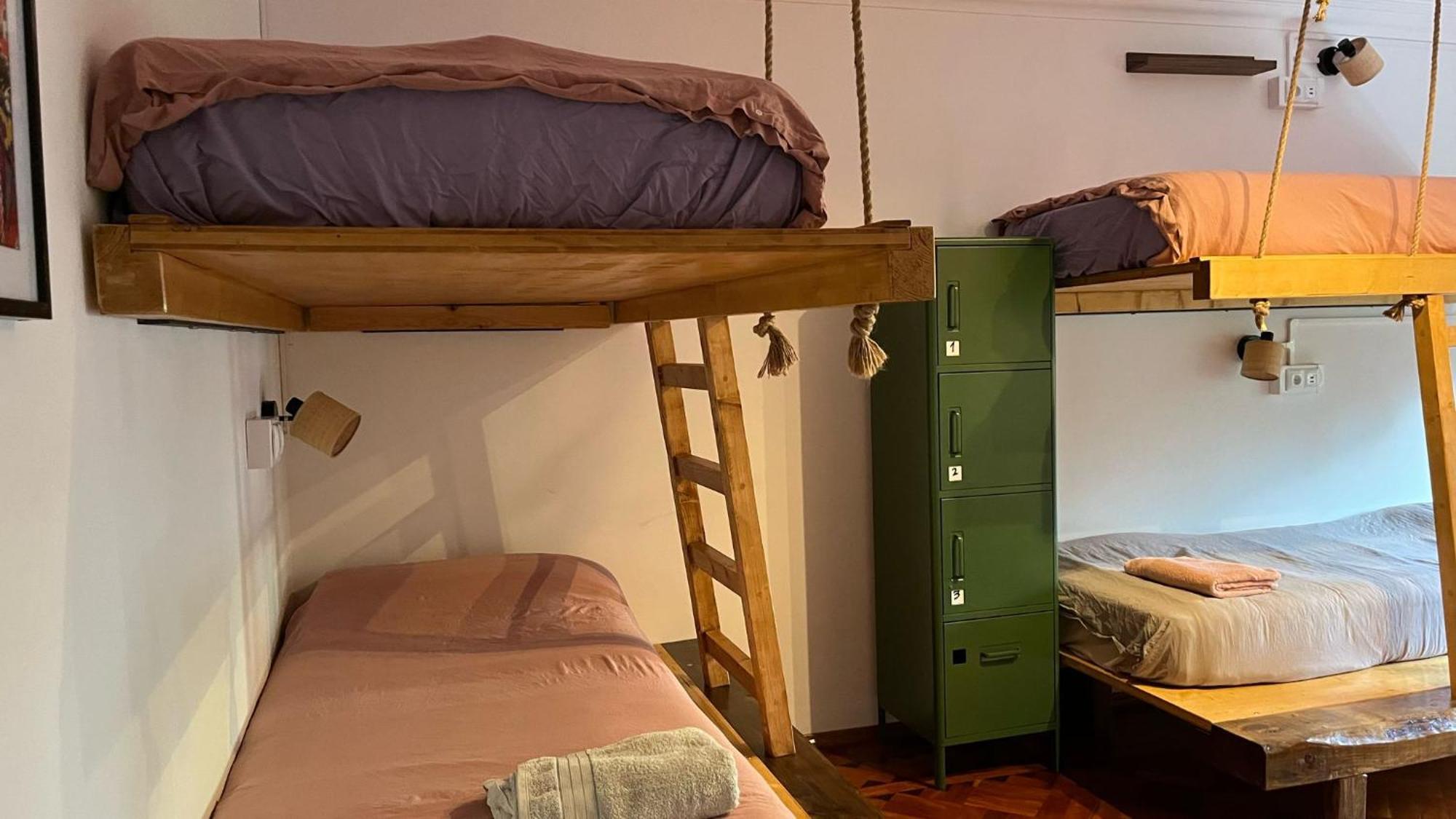 Hostel Lisbon Soul Surf Camp Віавіа Zewnętrze zdjęcie